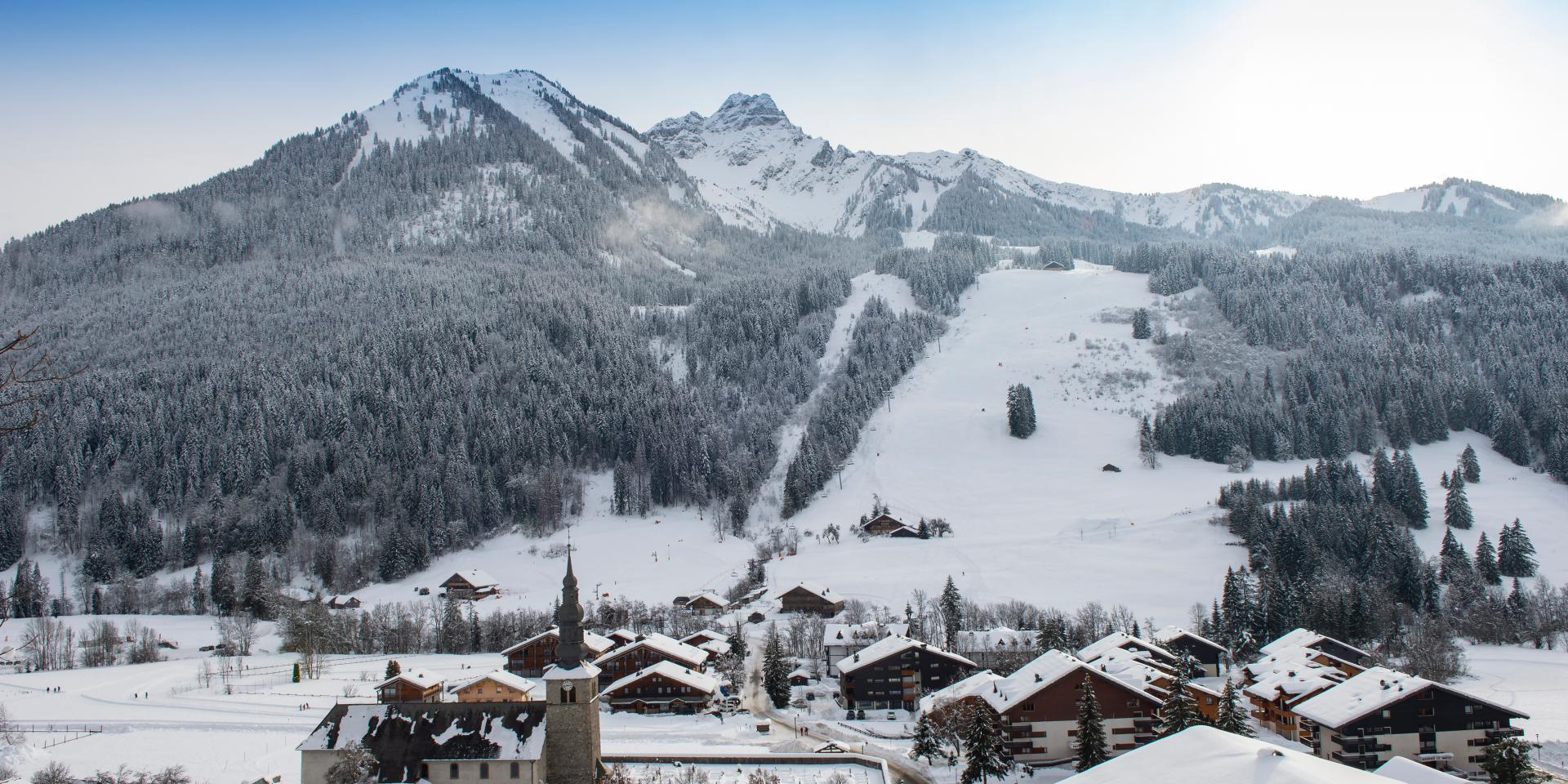 L’attribut alt de cette image est vide, son nom de fichier est Village_La_Chapelle_d_Abondance_Copyright_Gilles_Lansard_1-1-1920x960-1.jpg.